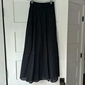 NWOT Nordstrom signature eyelet midi skirt